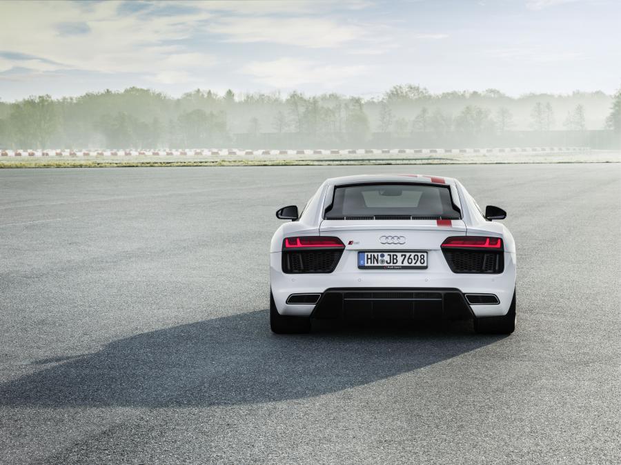  Audi R8 V10 RWS 2017 года  (WW) (фото 15 из 81)